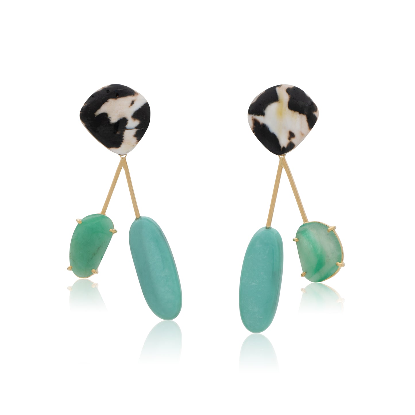 18K Graphic Mexican Shell Solo Stud Earrings
